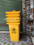 thung-rac-240l--mau-vang.jpg