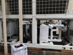 ve-sinh-may-lanh-nuoc-chiller.jpg